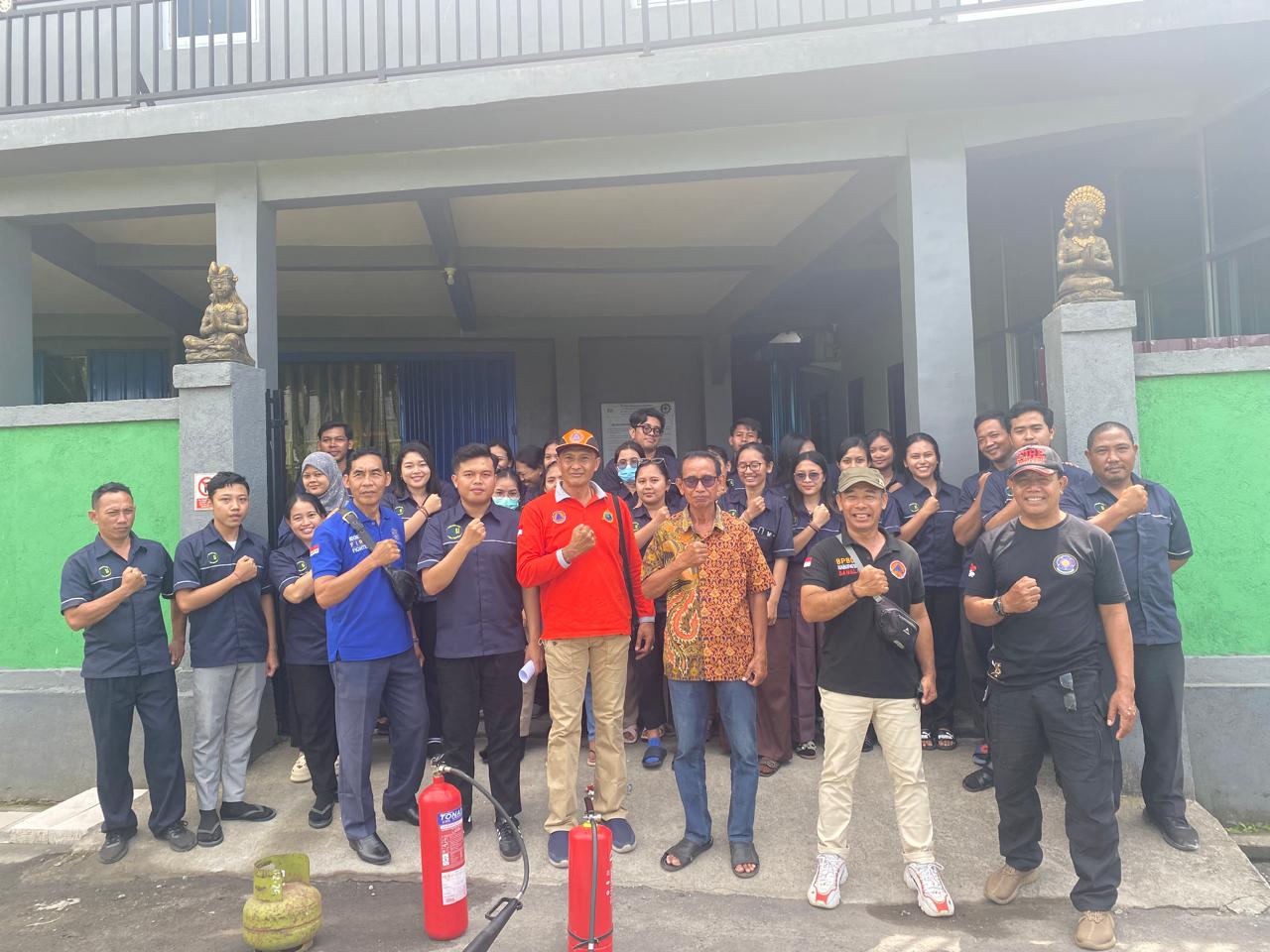 Simulation and Socialization of Natural Disasters